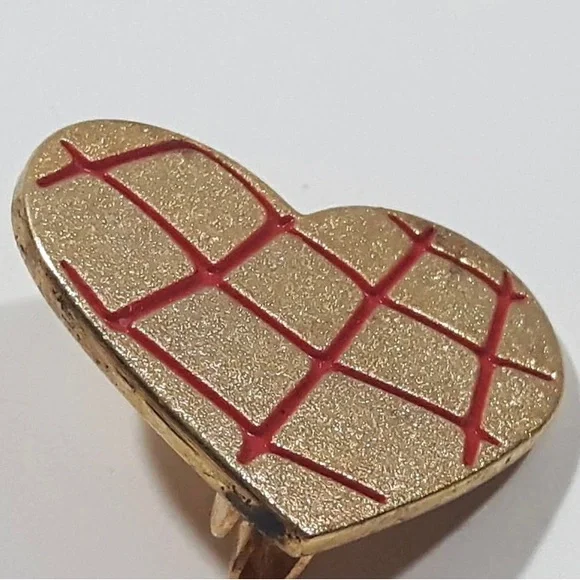 Variety Cc Gold Heart Spider-Man Collector Lapel Pin 2004 - Picture 2 of 3
